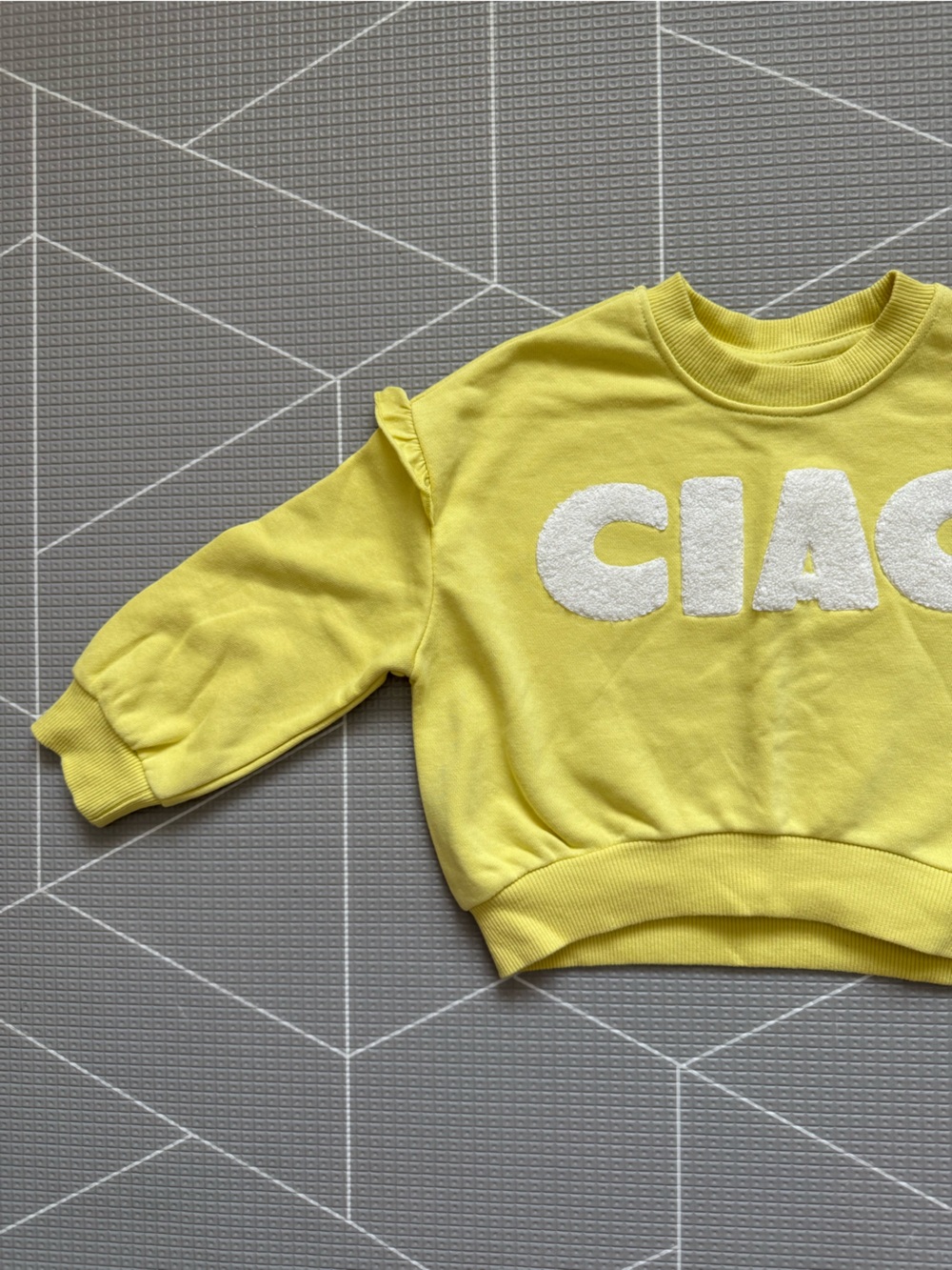 Grayson Mini|Baby girl/toddler Yellow 'CIAO' Terry-Letter Boxy Sweatshirt•••3T